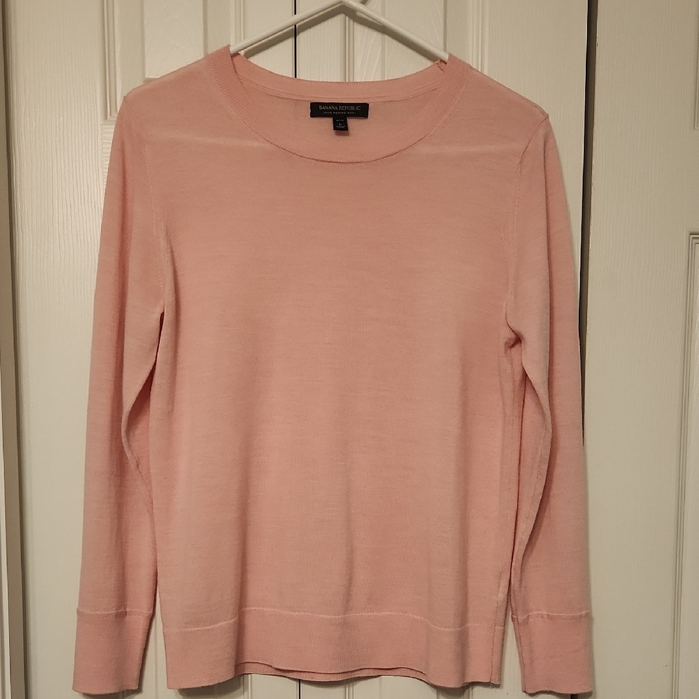 Banana Republic 100% Merino Wool Soft Pink Crewneck Sweater Petite Size L